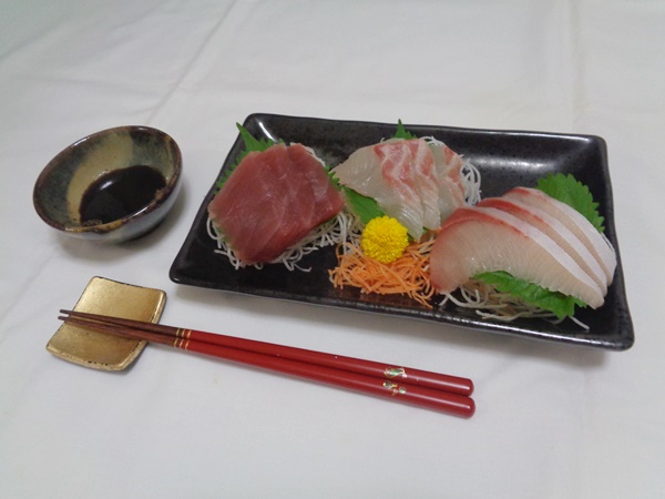刺身盛り合わせ