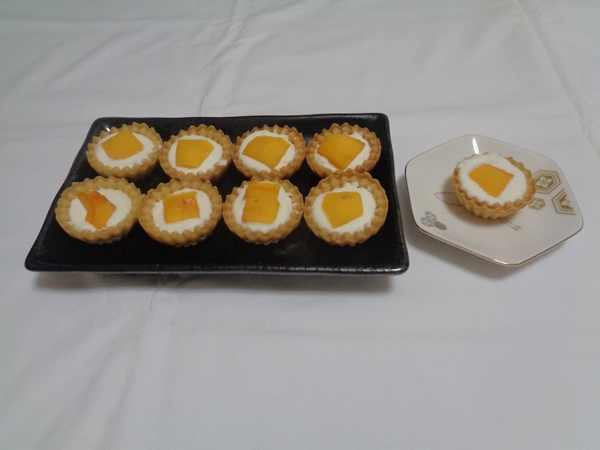 柿とクリームのプチタルト